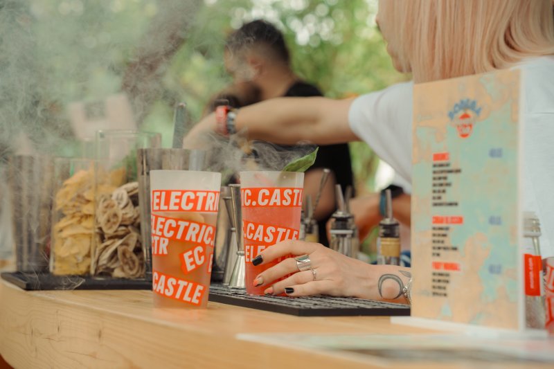 Rhythm, Colour and Tropical Experiences: Highlight Group and Pernod Ricard Romania Brought Bodega Havana Club to Electric Castle